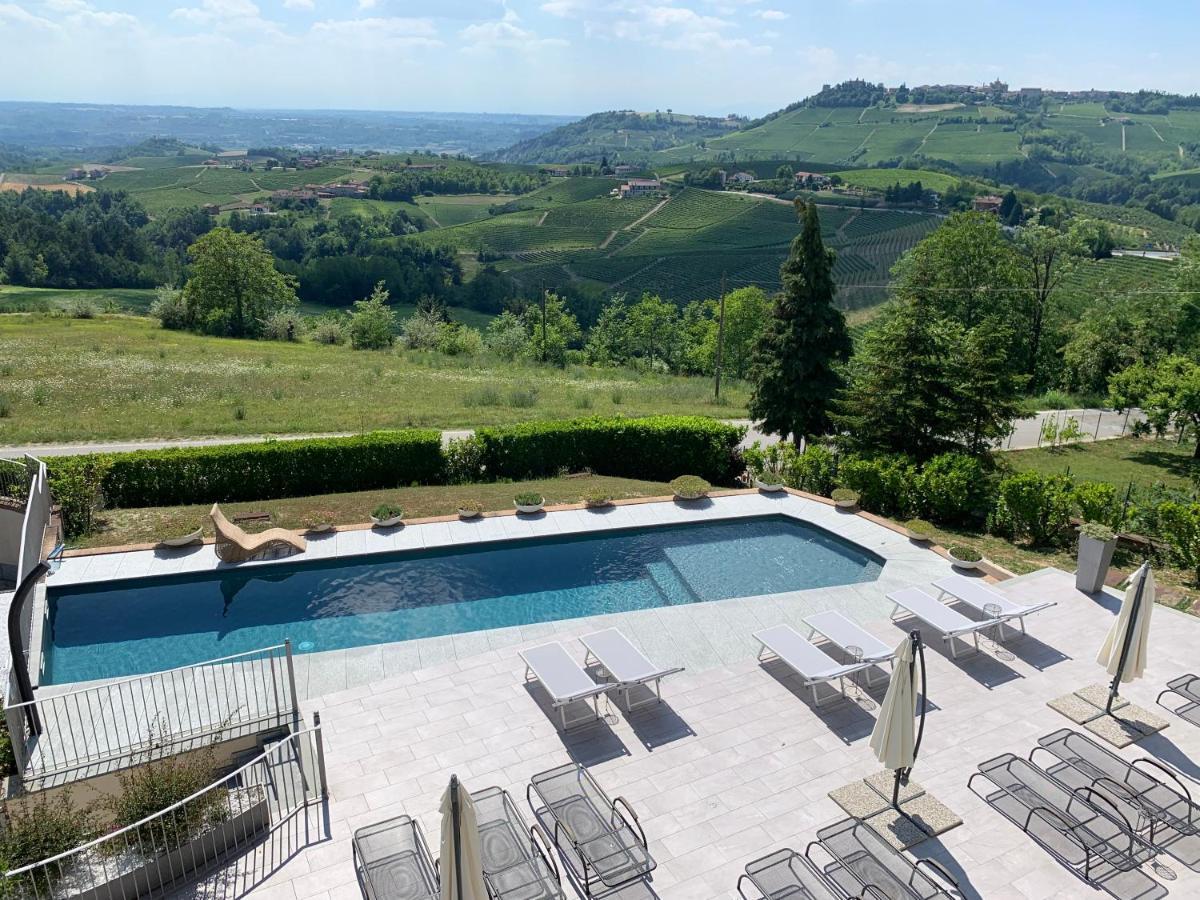 Reva Residences And Pool Monforte D'Alba Exterior photo